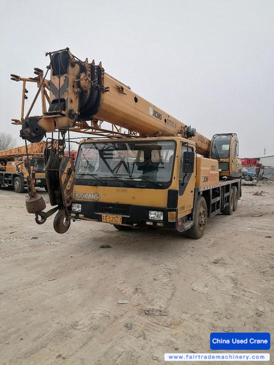 Buy XCMG QY20G Used Crane / 1